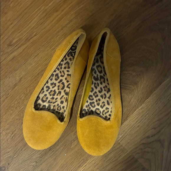 SO Shoes - Not Available